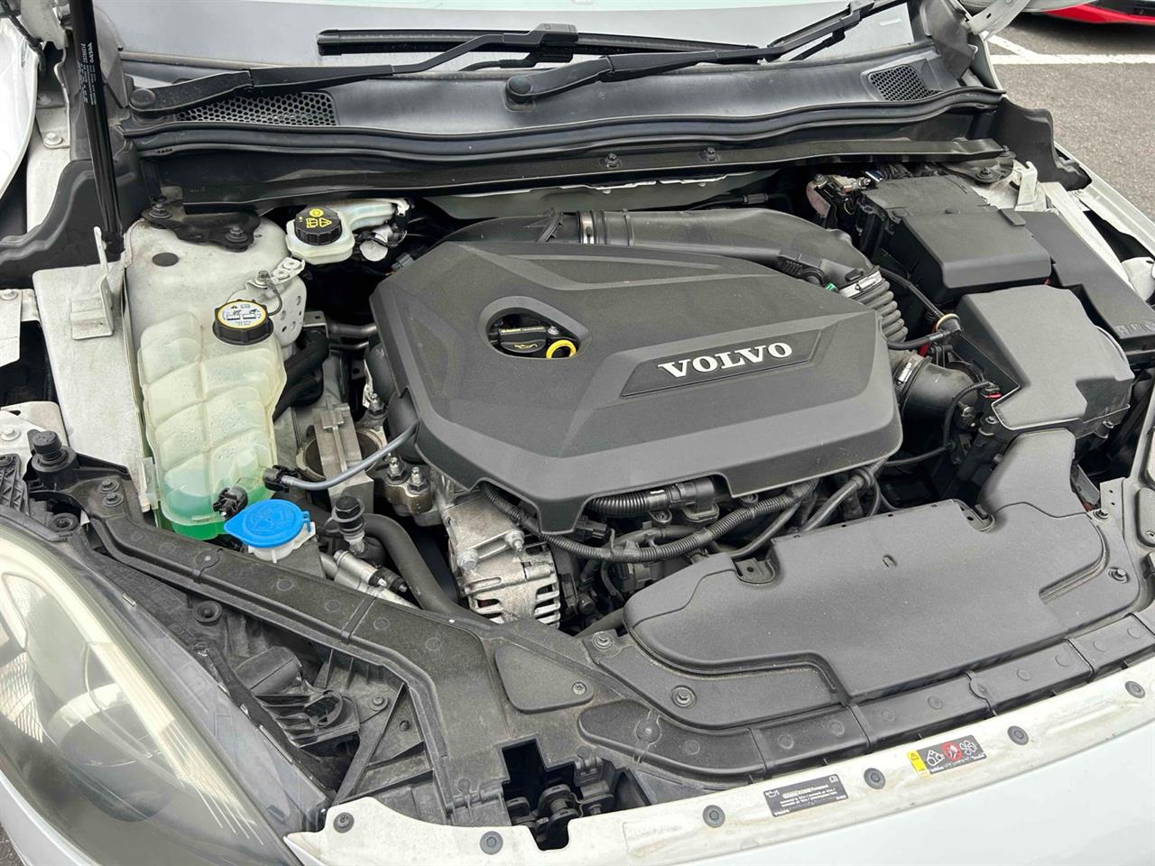 2015 Volvo V40