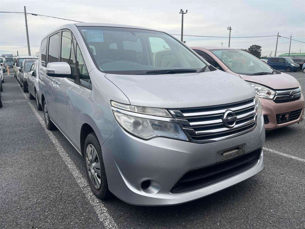 2016 Nissan SERENA