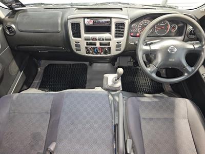 2008 Nissan Urvan - Thumbnail