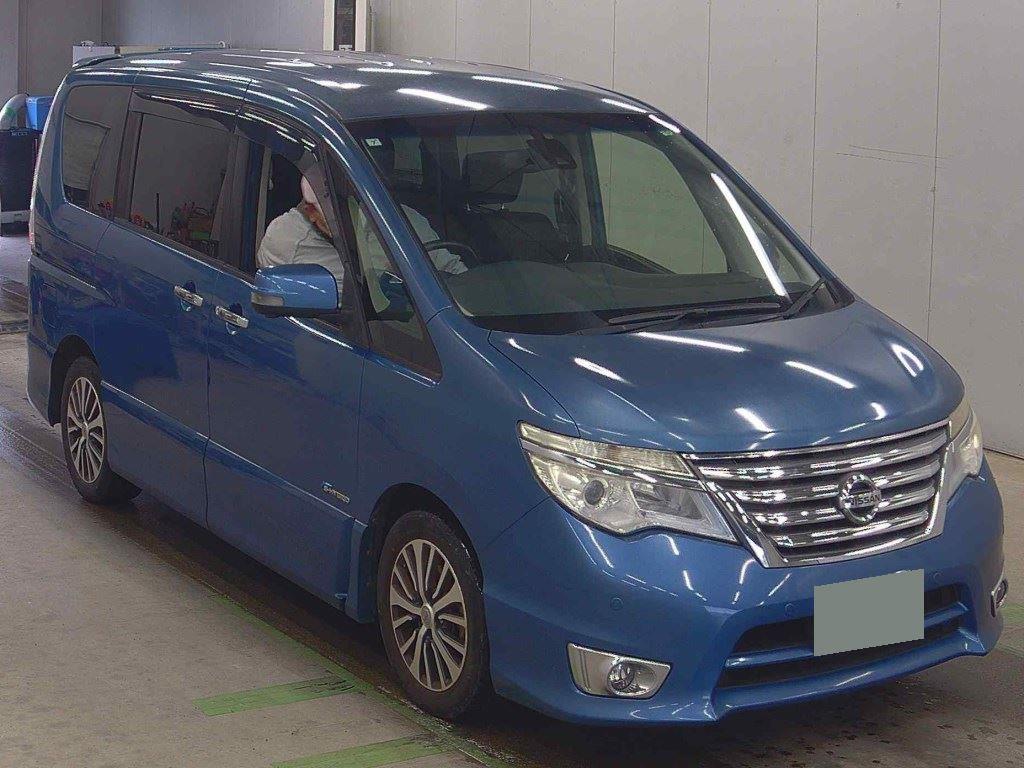 2015 Nissan SERENA