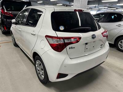 2020 Toyota Vitz - Thumbnail