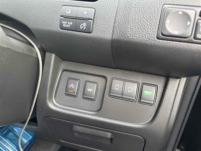 2016 Nissan SERENA - Thumbnail