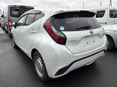 2022 Toyota AQUA - Thumbnail