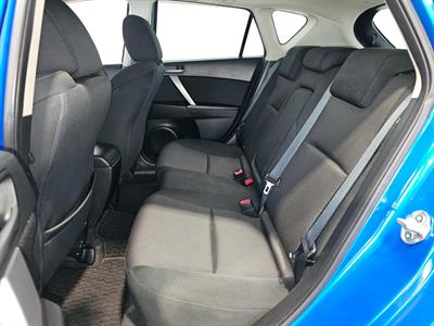 2011 Mazda AXELA - Thumbnail