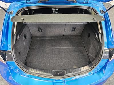 2011 Mazda AXELA - Thumbnail