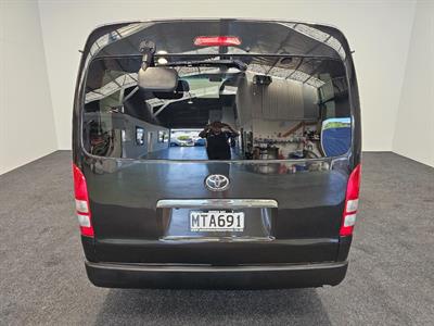 2009 Toyota Hiace - Thumbnail