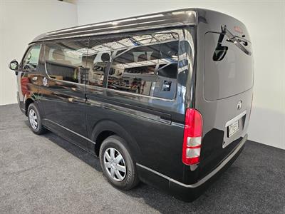 2009 Toyota Hiace - Thumbnail