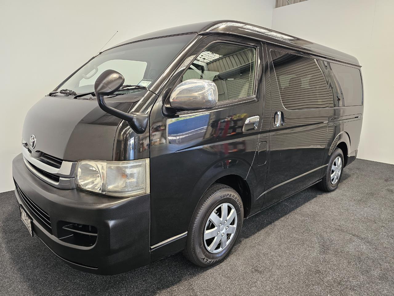 2009 Toyota Hiace