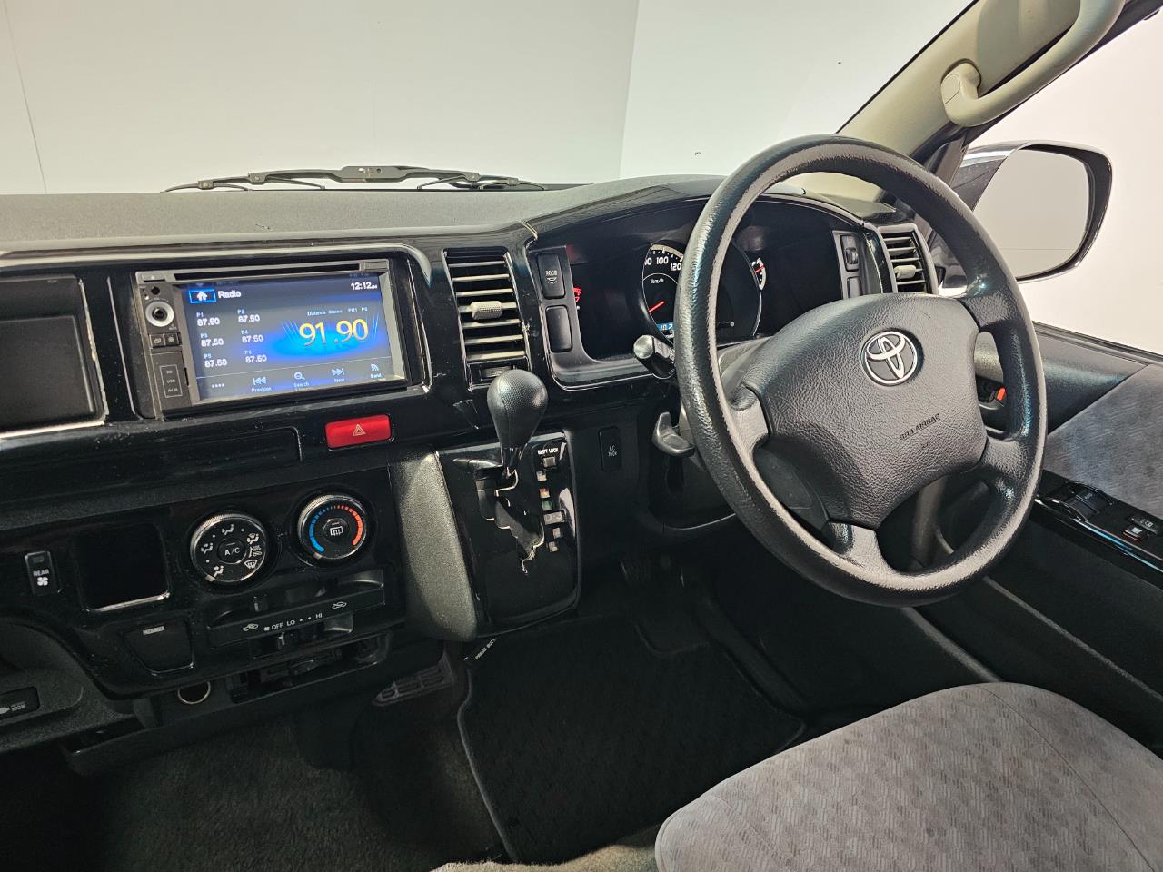 2009 Toyota Hiace