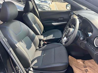 2020 Nissan KICKS - Thumbnail