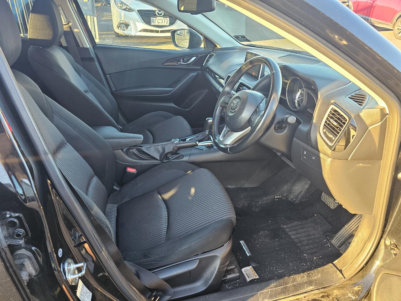 2015 Mazda AXELA