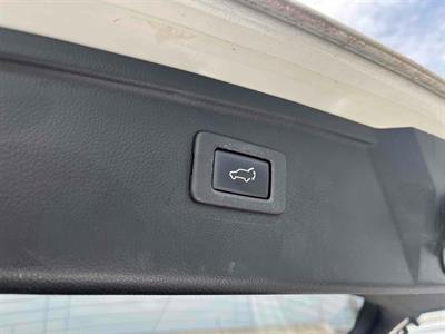 2017 Subaru Legacy - Thumbnail