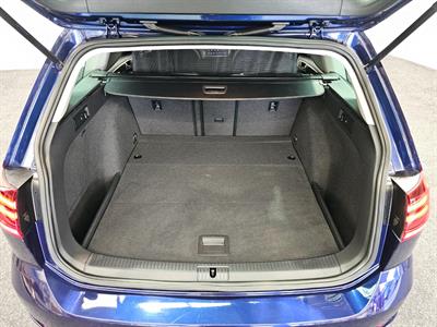 2020 Volkswagen Golf - Thumbnail