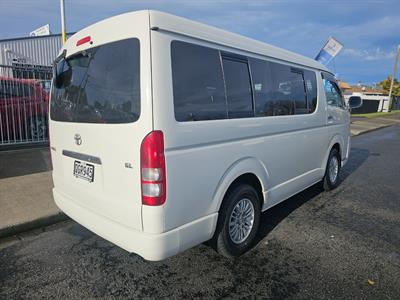 2010 Toyota Hiace - Thumbnail
