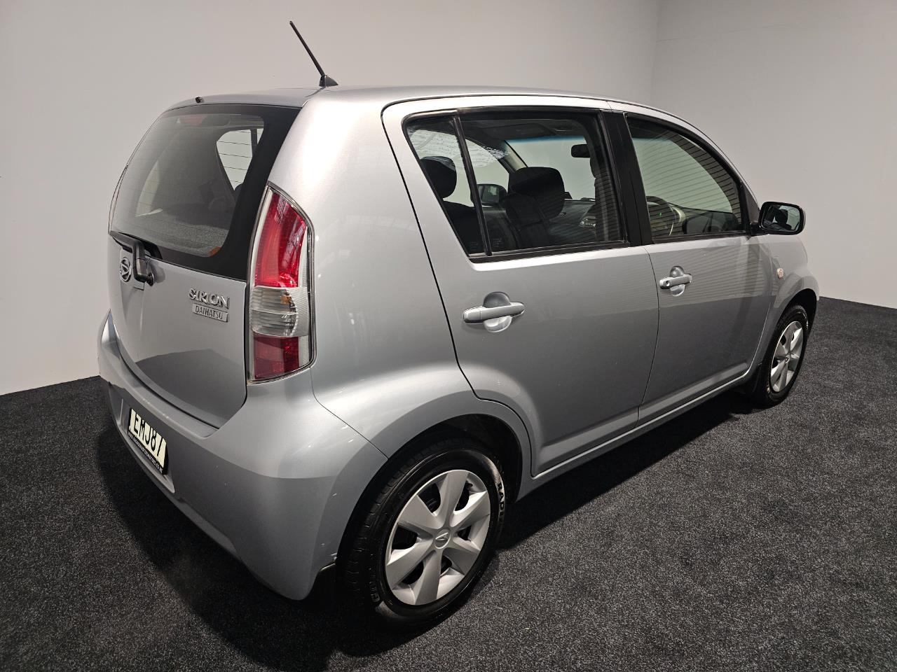 2008 Daihatsu Sirion